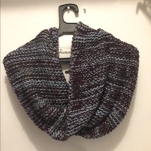 🔖NWT - Mary-Kate & Ashley Olsen Scarf